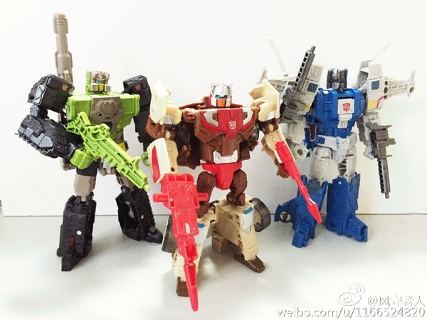 Titans Return Deluxe Wave 2 In Hand Photos Chromedome, Highbrow, Mindwipe, Wolfwire 04 (4 of 32)